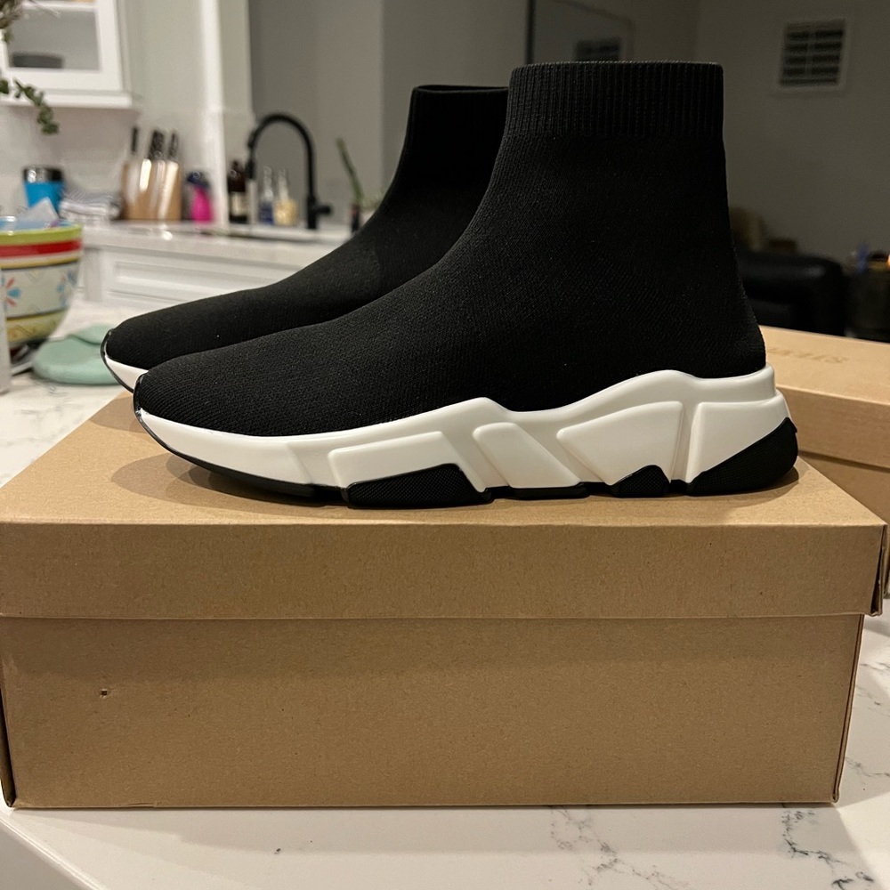 BLACK STEVE MADDEN GAMETIME TENNIS SHOES brand new with box!